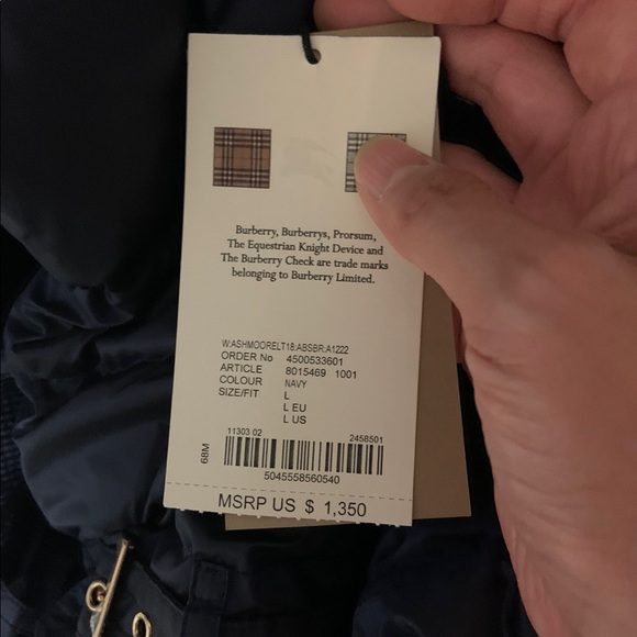 Burberry Navy Ashmoore quilted Goose Down Hoodie Coat size Large - Picture 12 of 13